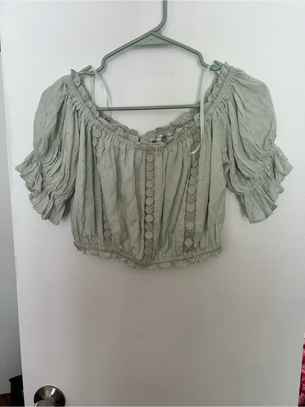 Source Unknown Sage Green Off-Shoulder Crop Top